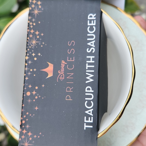 Disney Tiana tea cup with saucer set - Picture 3 of 5